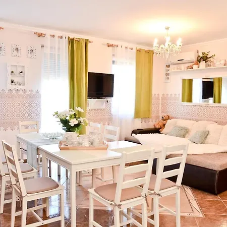 Tip-top Apartman