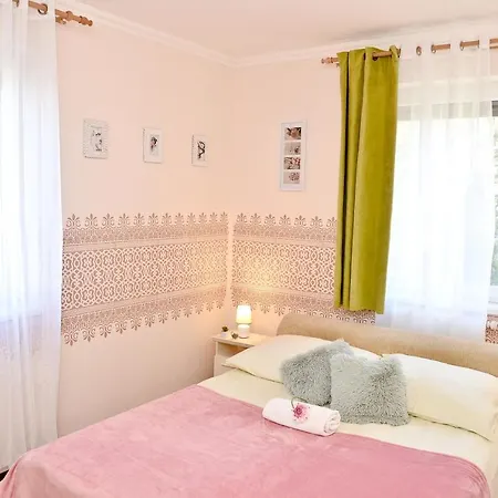 Tip-top Apartman * Hajduszoboszlo